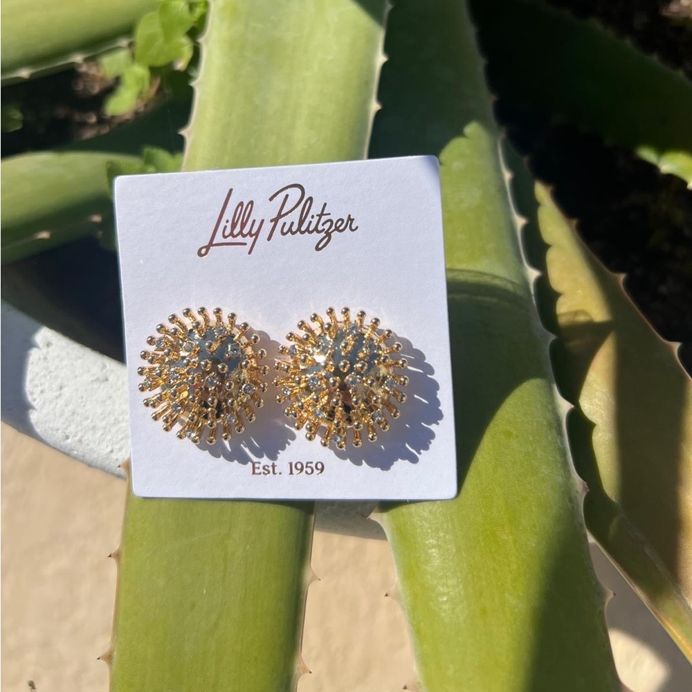 NEW Lilly Pulitzer Summer Shorelines Stud Earrings Gold Tone NWT